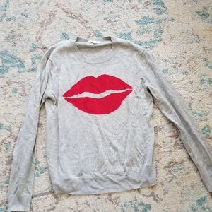 Splendid grey lips sweater